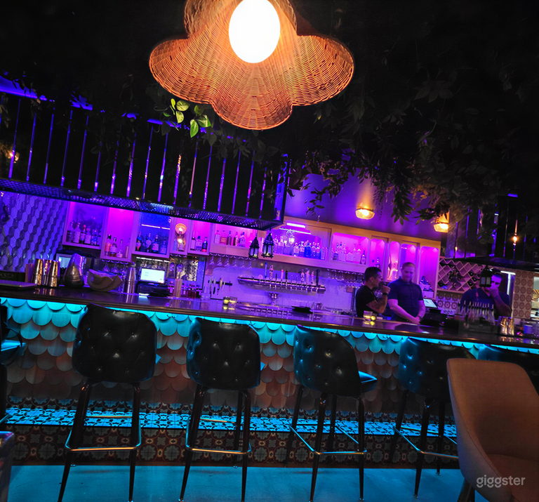  Chic Steak and Oyster Bar & Coastal-Inspired Event Venue 
