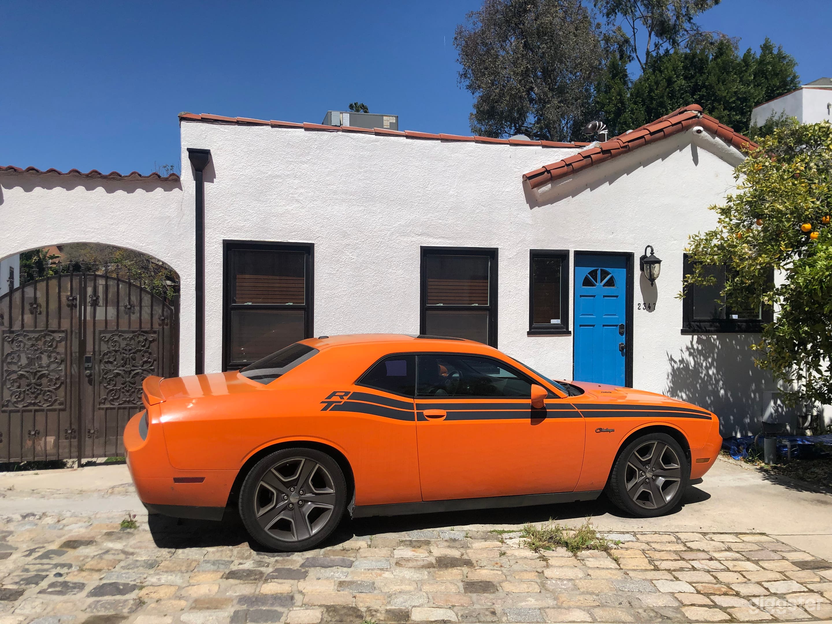 Side entrance and driveway