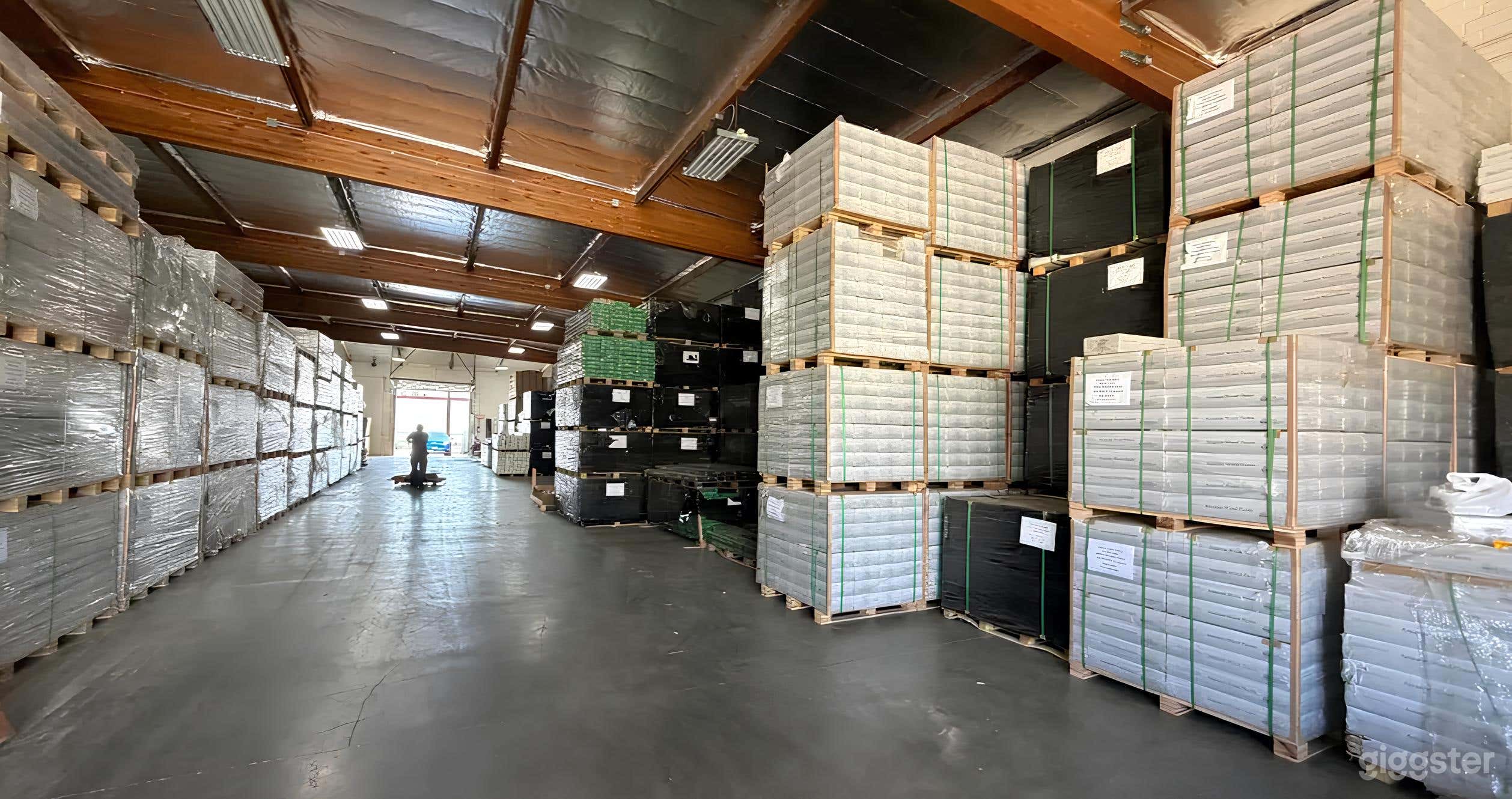 A Massive Working Warehouse Photo 1