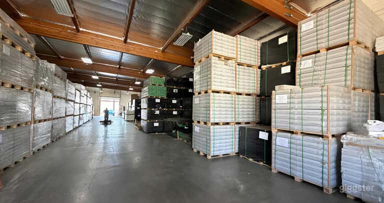  A Massive Working Warehouse 