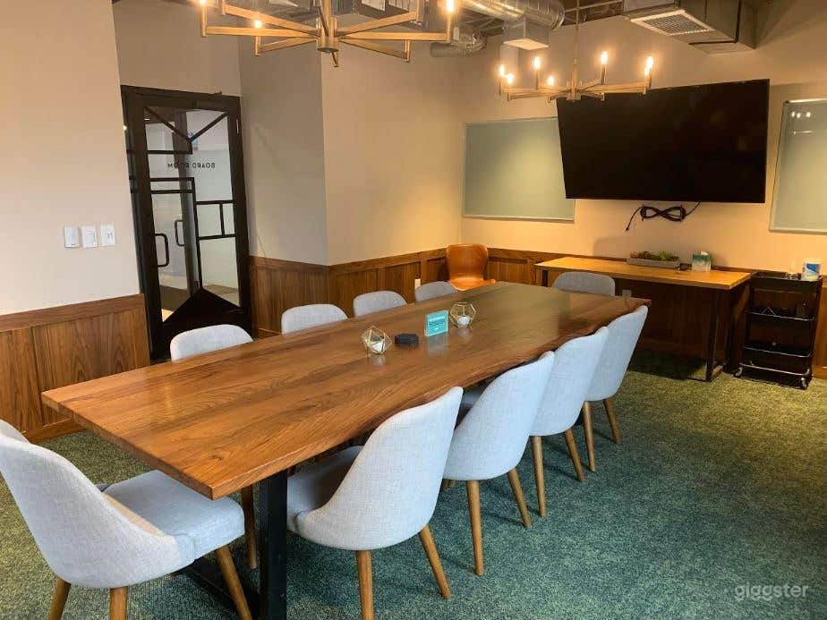 Board Room Meeting Space in Cincinnati Photo 1