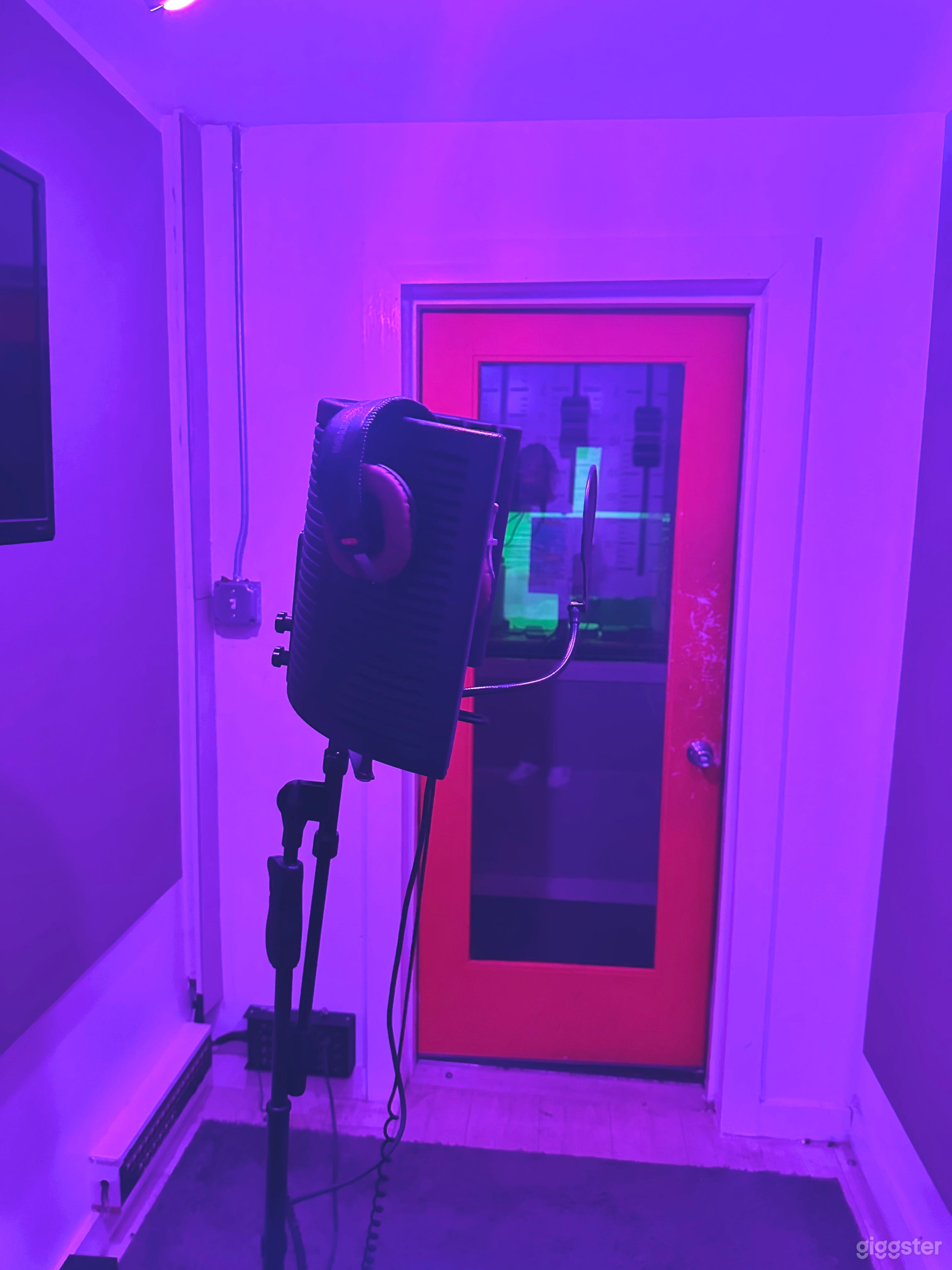 Oak Park Recording Studio Photo 1