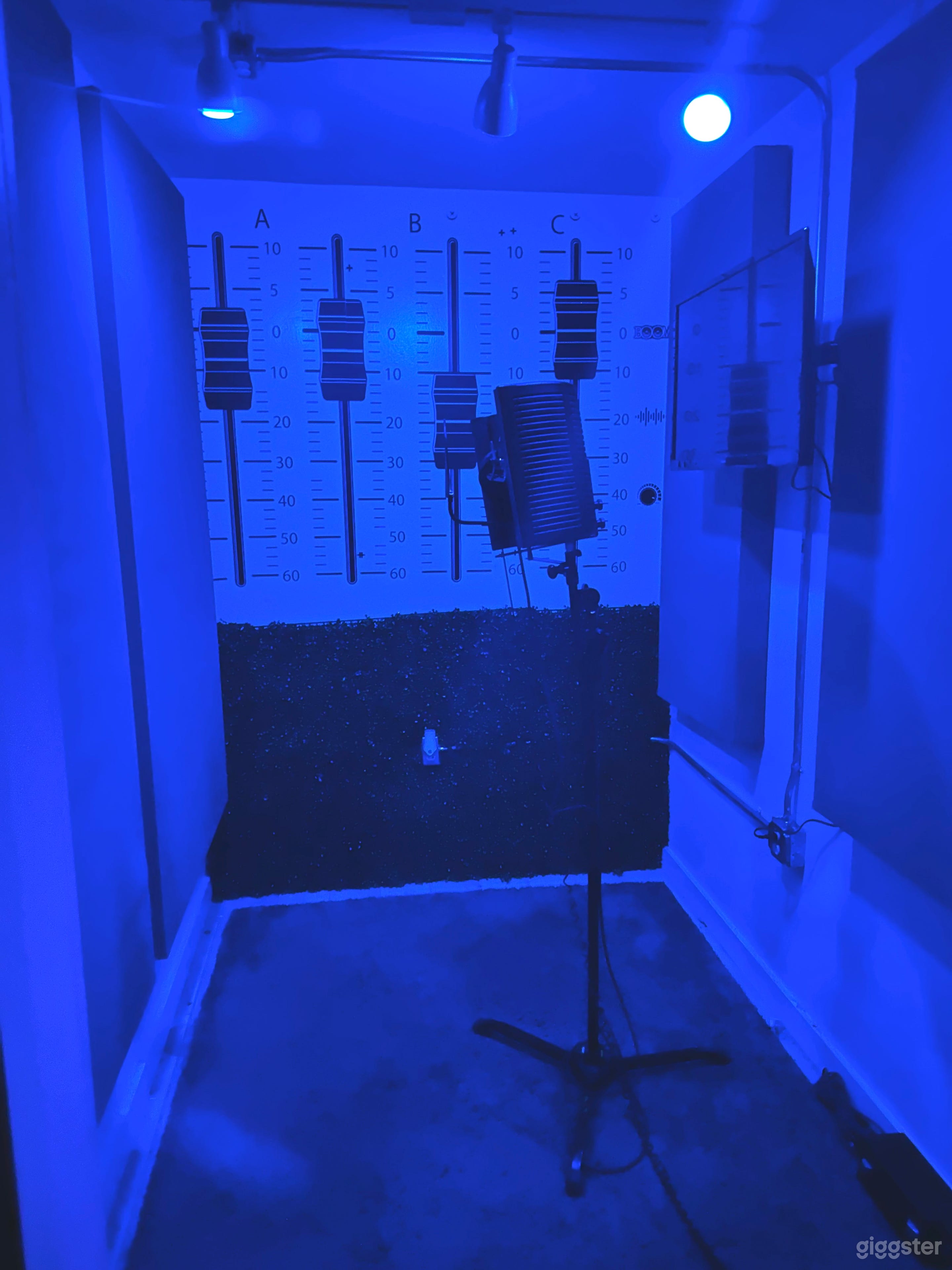 Oak Park Recording Studio Photo 2