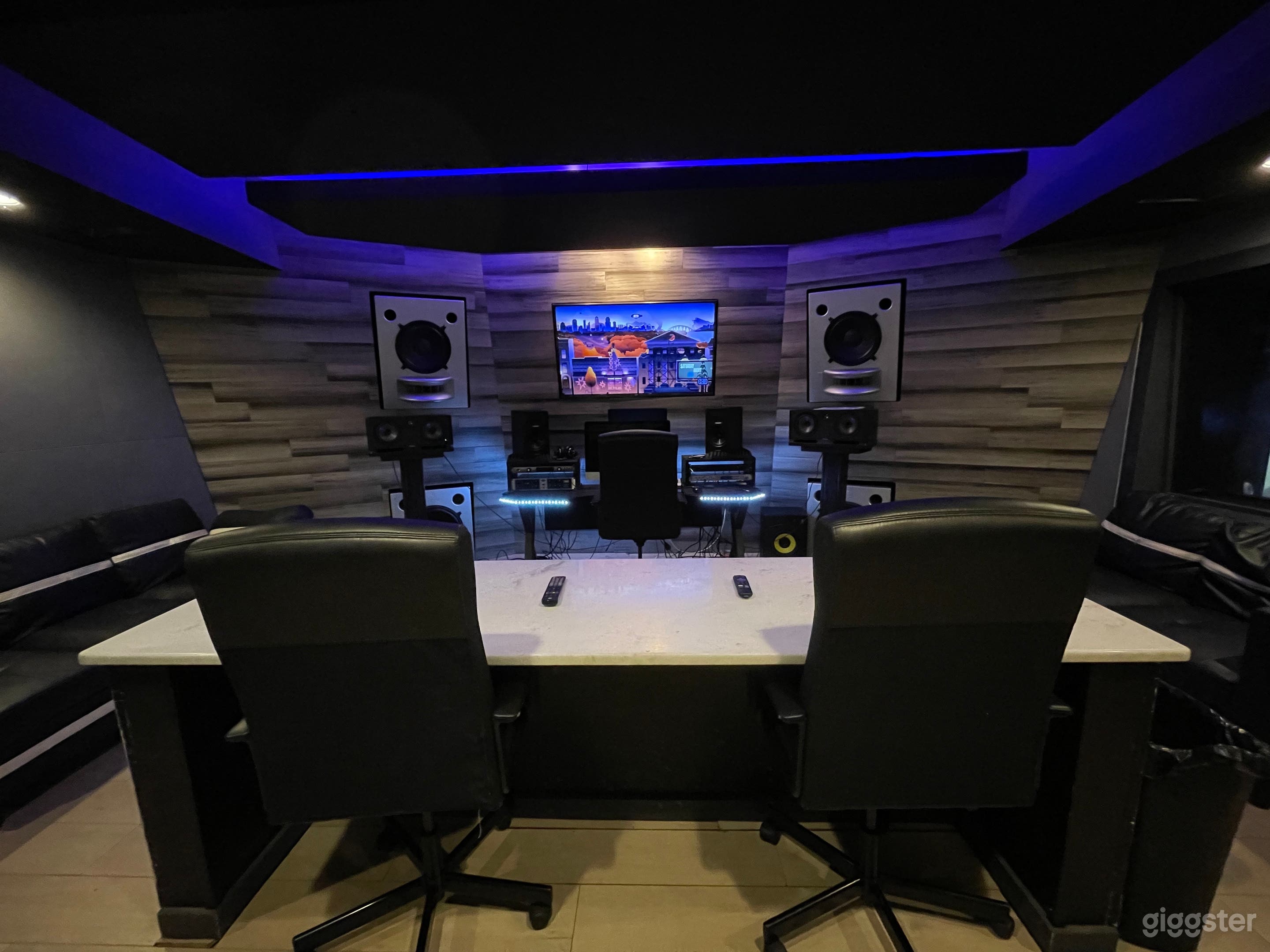 Downtown Music Recording Studio Photo 3