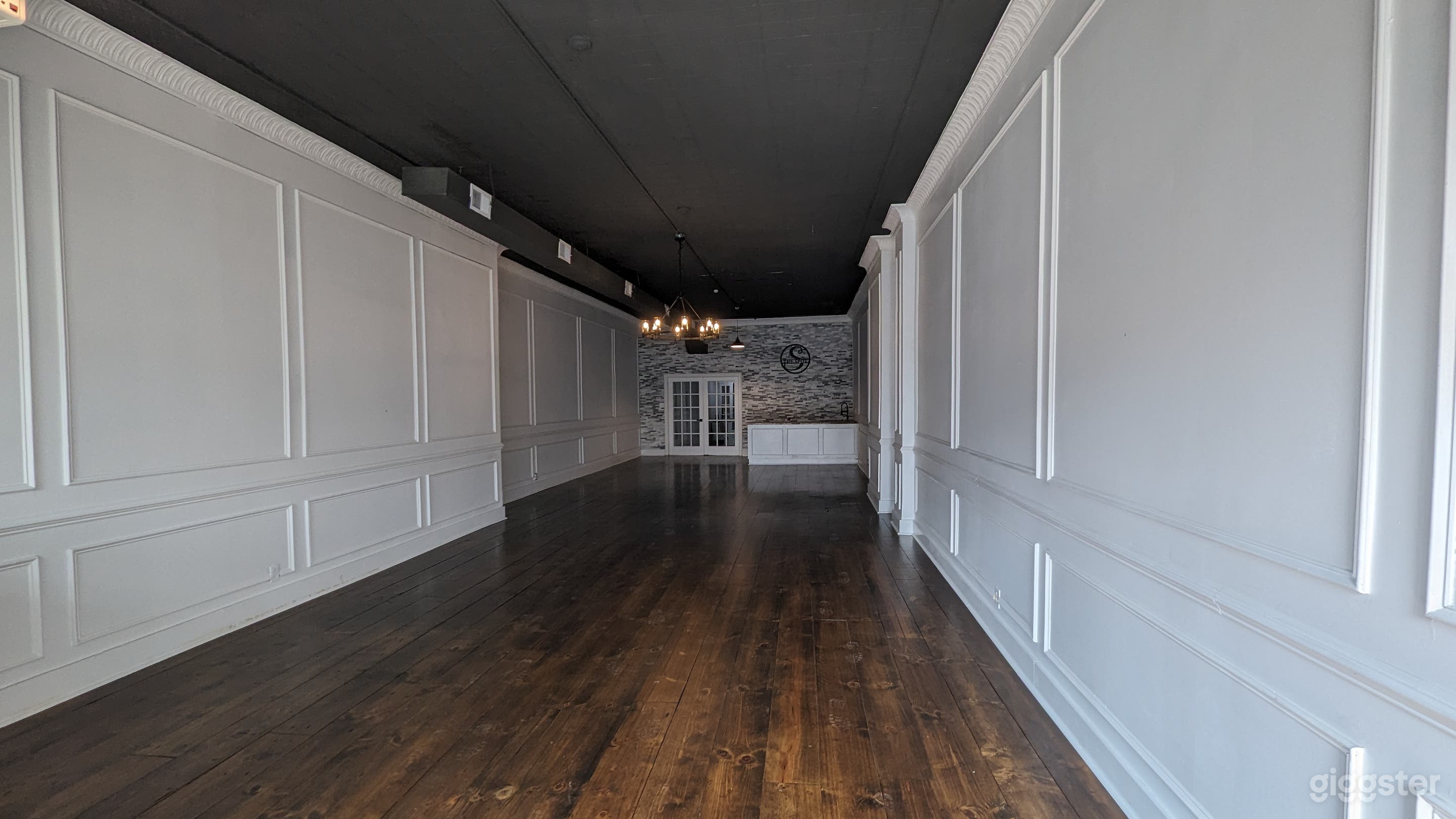 Spacious Venue event hall Photo 3