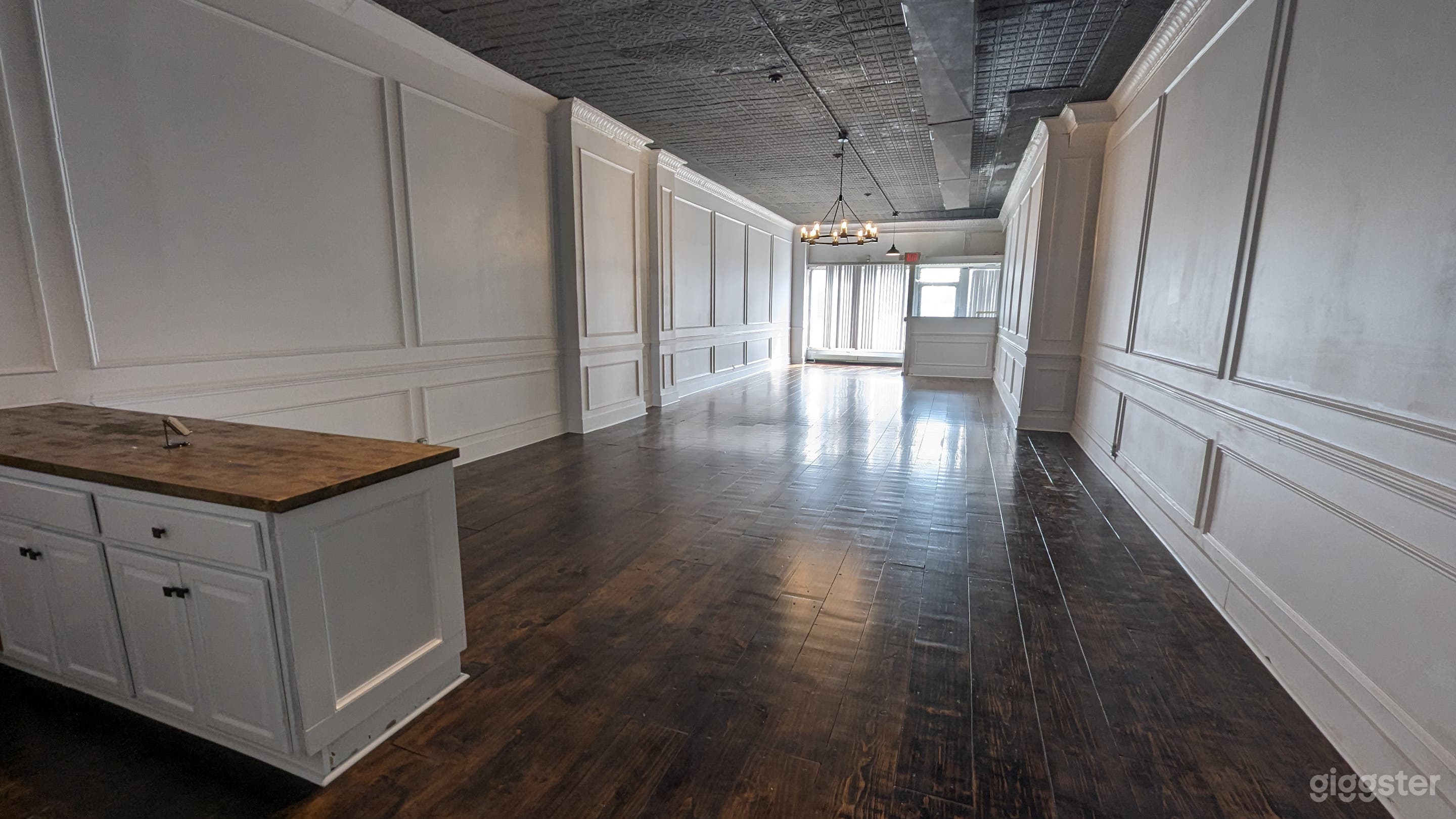 Spacious Venue event hall Photo 2