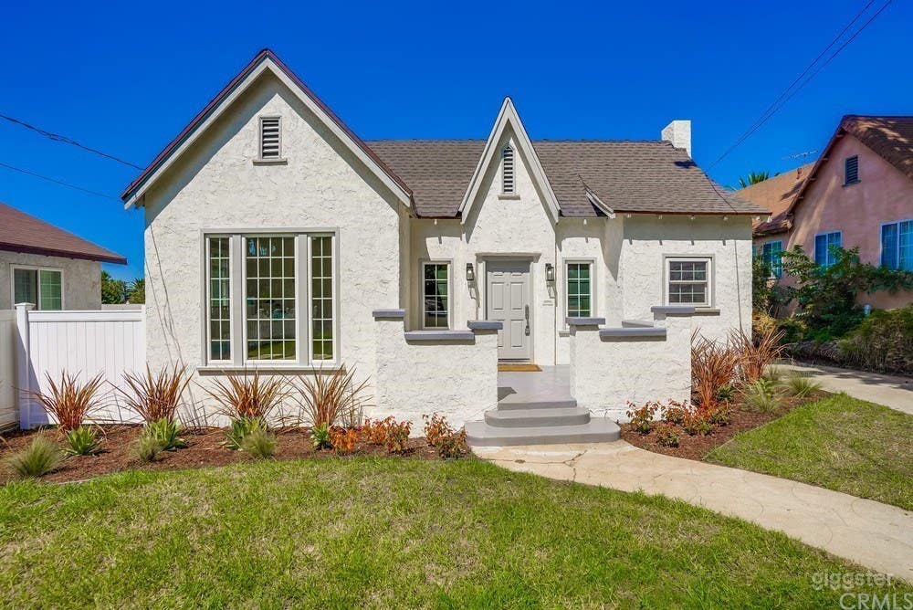 Charming English Tudor Family Home - Anywhere, USA Photo 1