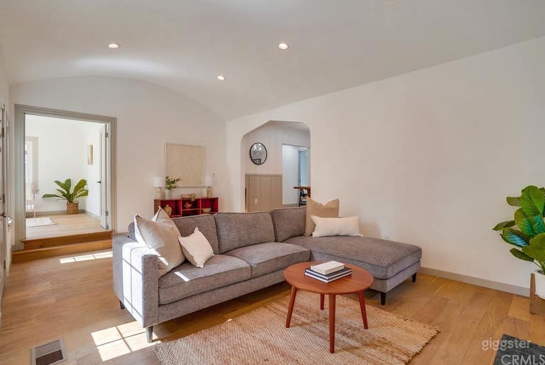  Charming English Tudor Family Home - Anywhere, USA 