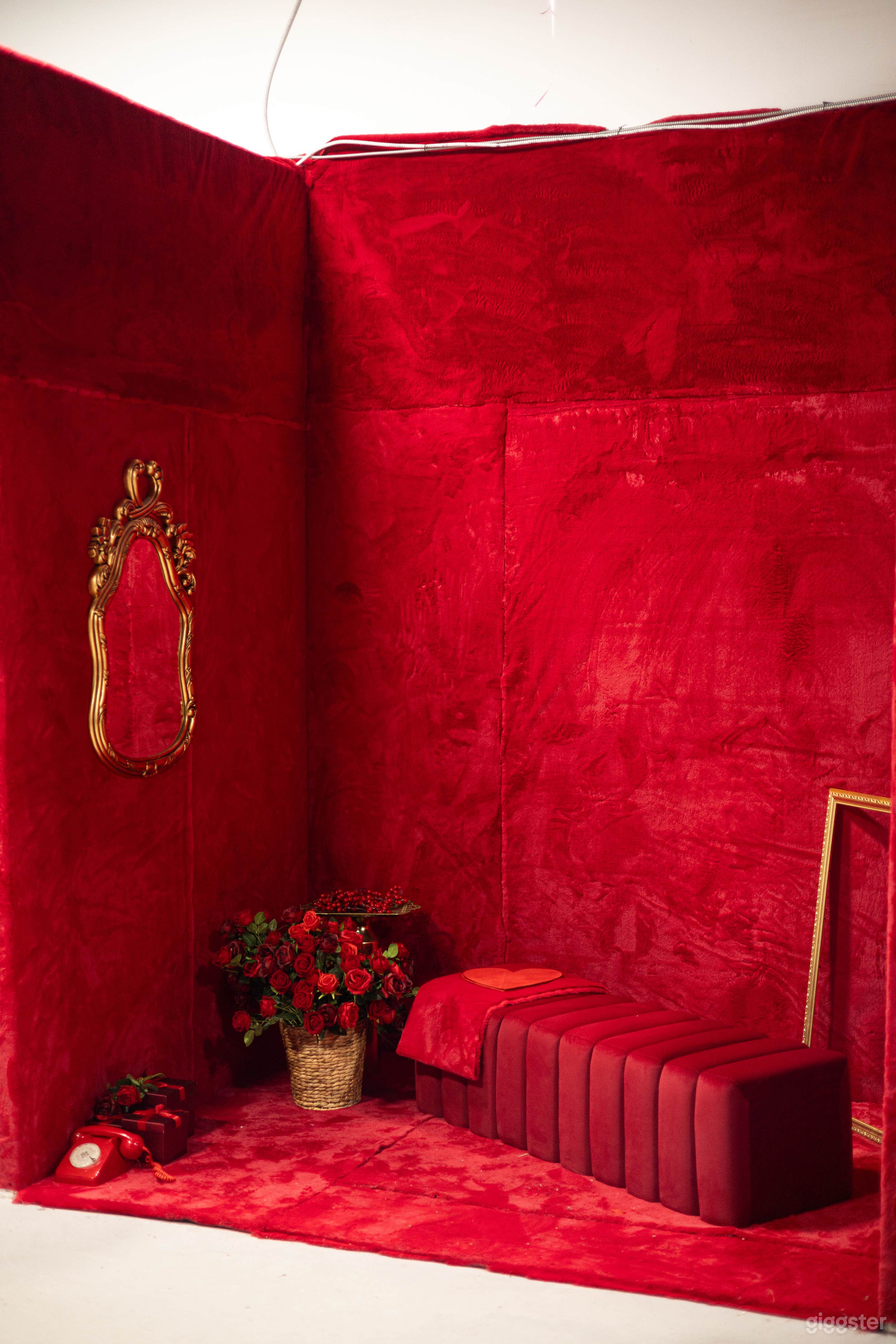 Photography Studio with Cyclorama Wall Photo 3