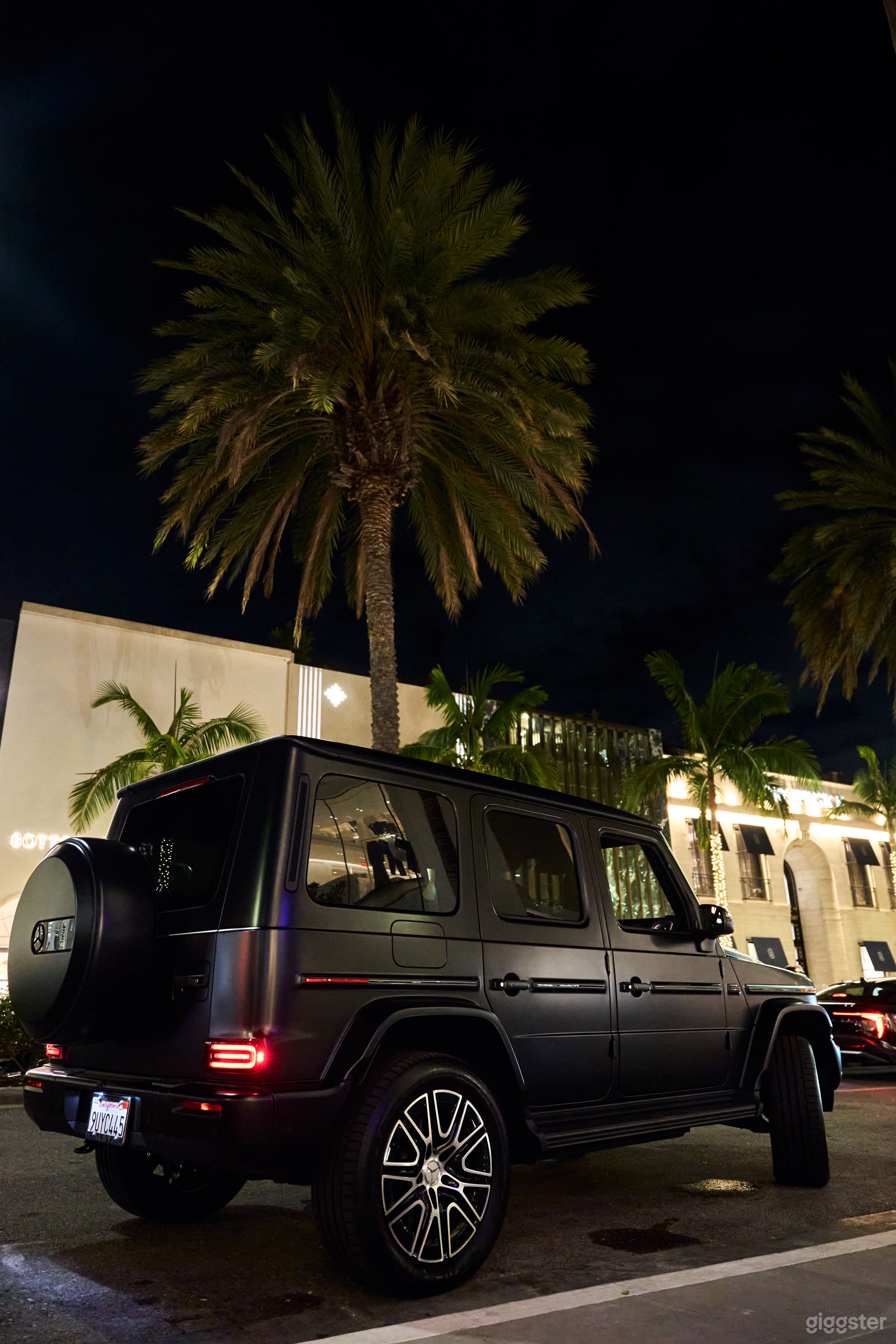 Clean profile, iconic G-Class design 