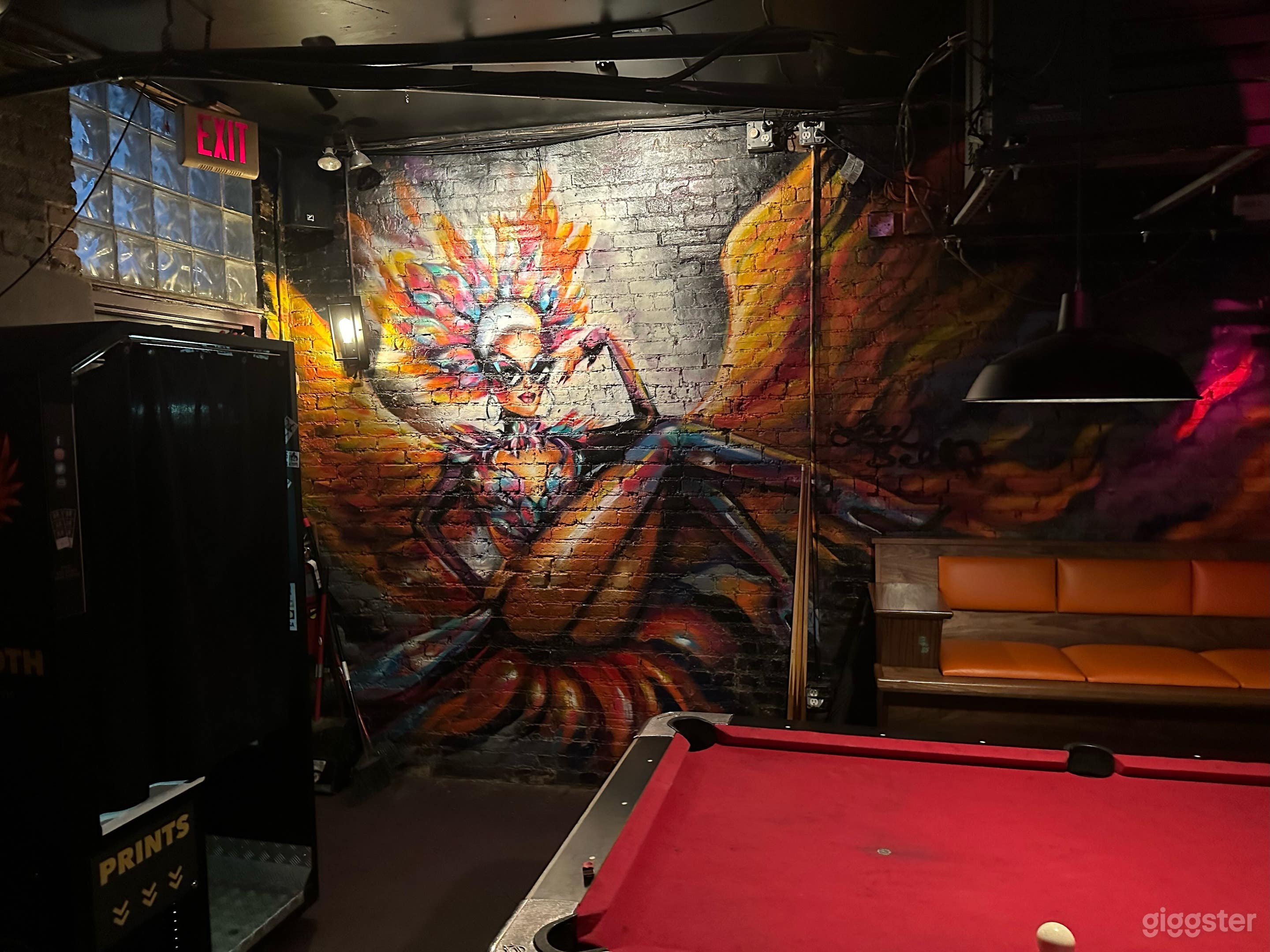 Side Room at Phoenix Bar Photo 3