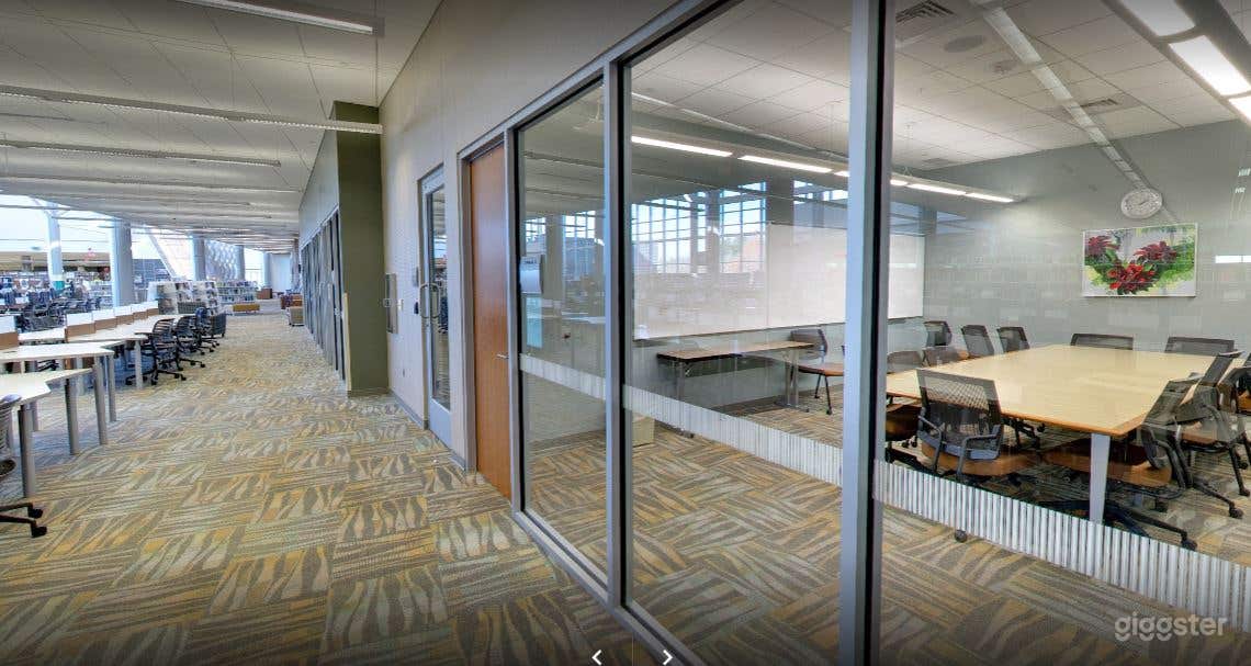 Well-kept Library Conference Room in Baton Rouge Photo 2