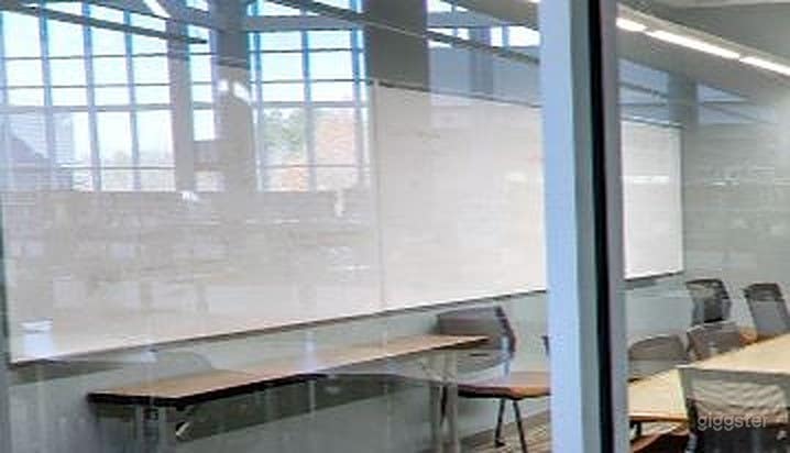  Well-kept Library Conference Room in Baton Rouge 