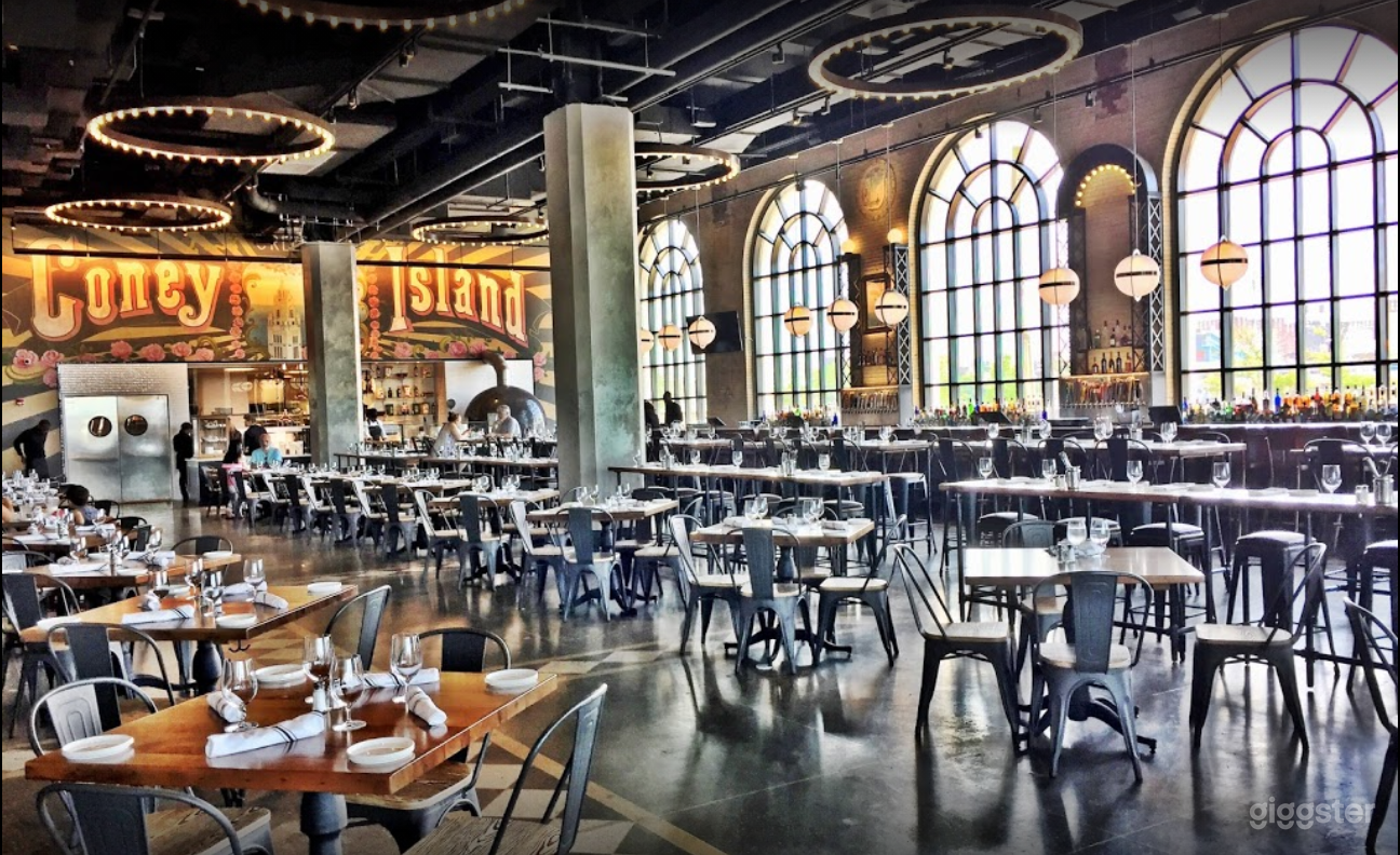 Outdoor Coney Island Amphitheater on the Beach Photo 3
