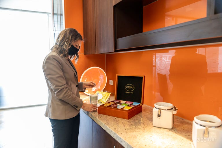  Servcorp 155 North Wacker Drive 