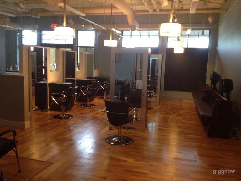  Salon spacieux au style urbain 