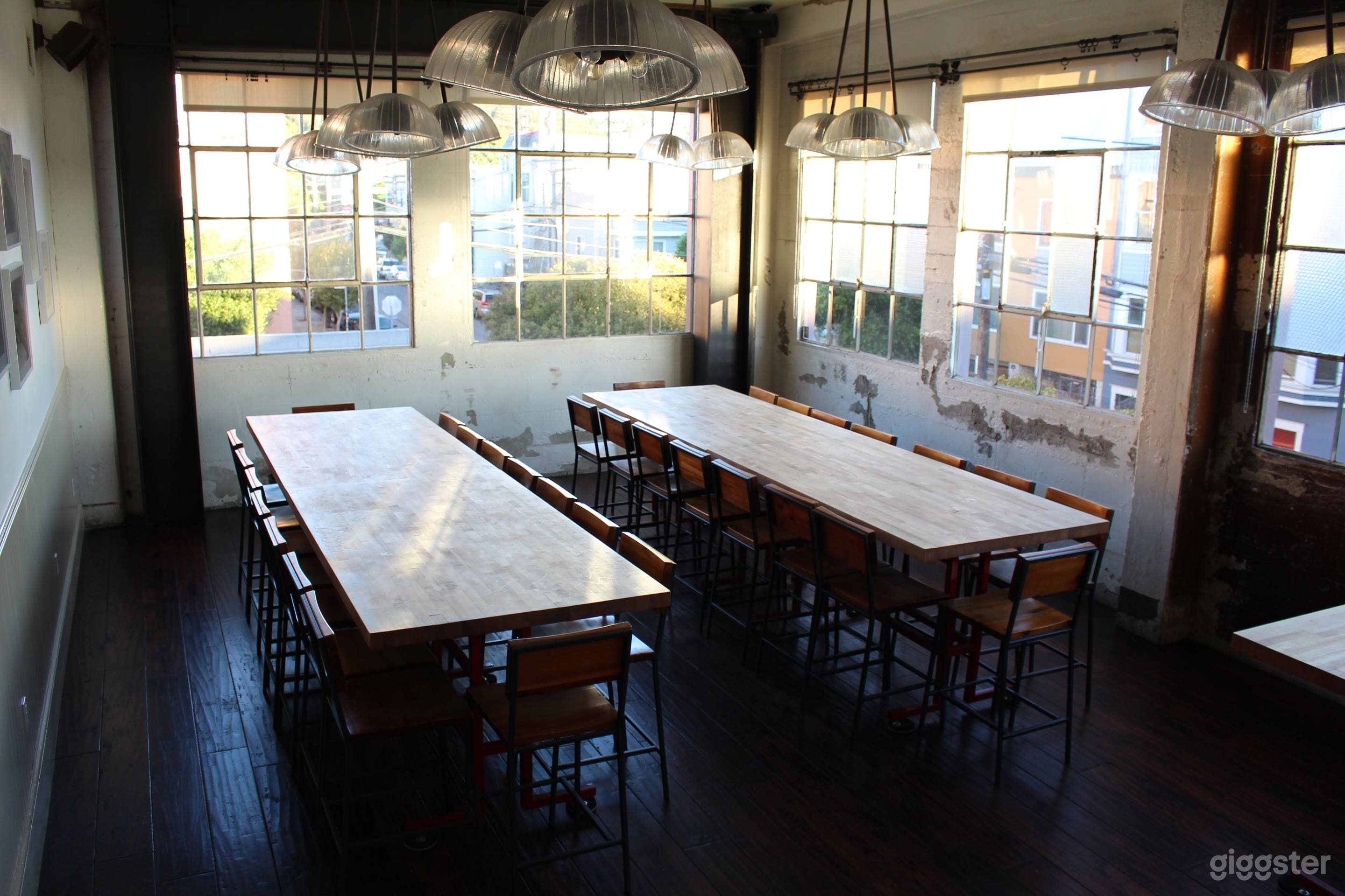 Converted warehouse space Photo 3