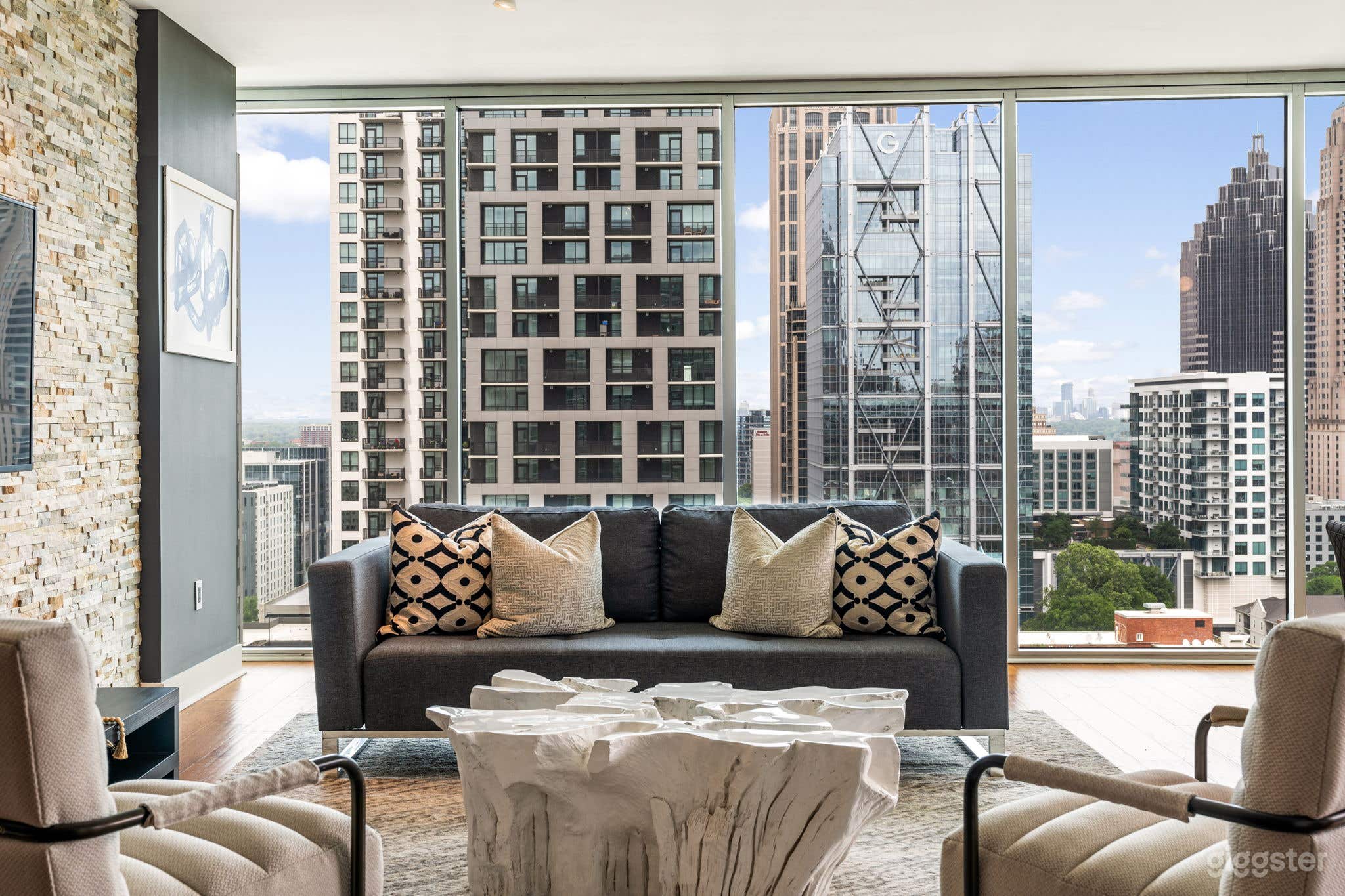 Skyline Luxury with Panoramic ATL Views Photo 1