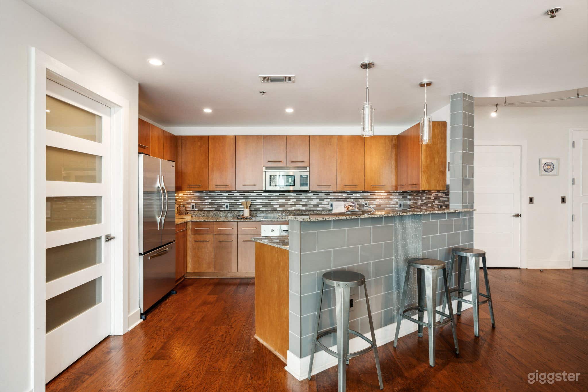 Skyline Luxury with Panoramic ATL Views Photo 3