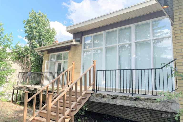  Spacious Open Concept Home 