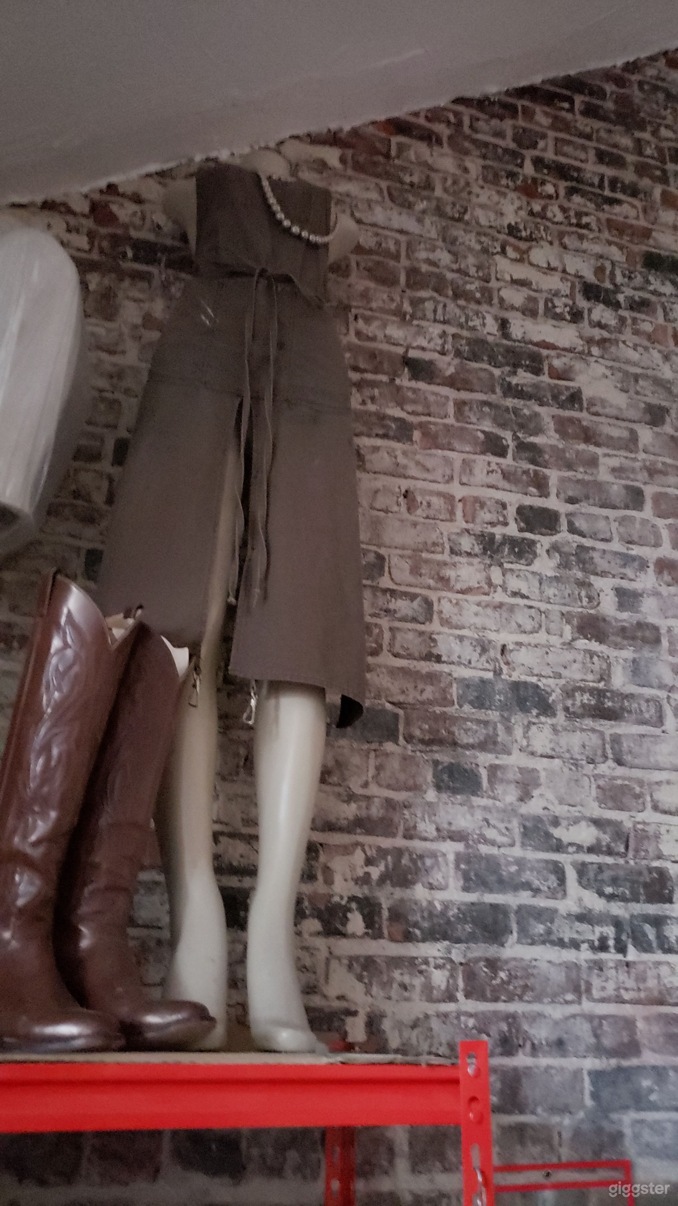 Artists Studio Loft, tools art supplies commercia  Photo 2