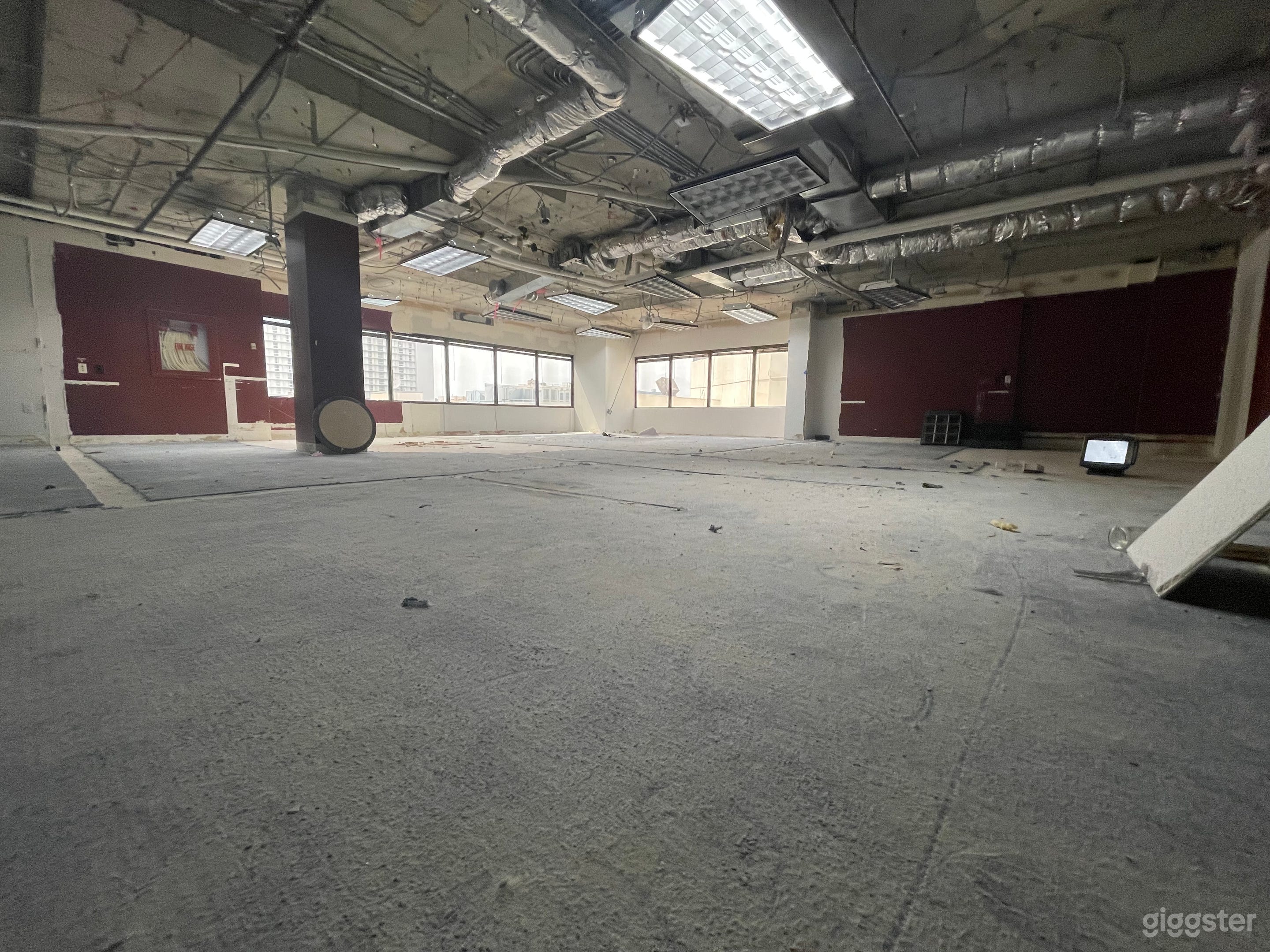 Suite 520: MR.ROBOT (LAX) Photo 1