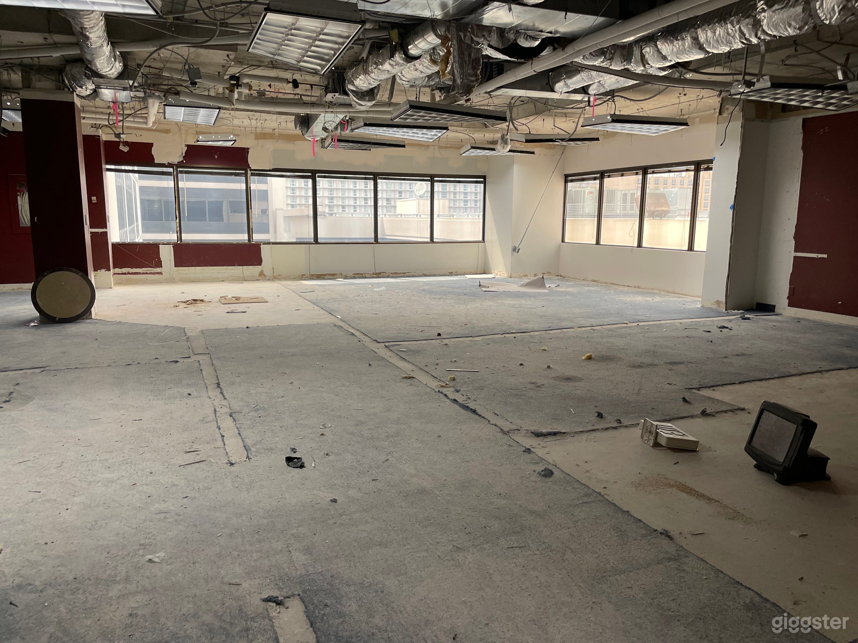 Suite 520: MR.ROBOT (LAX) Photo 2