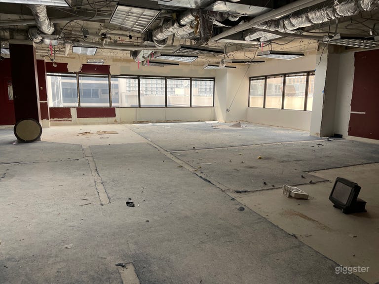  Suite 520: MR.ROBOT (LAX) 