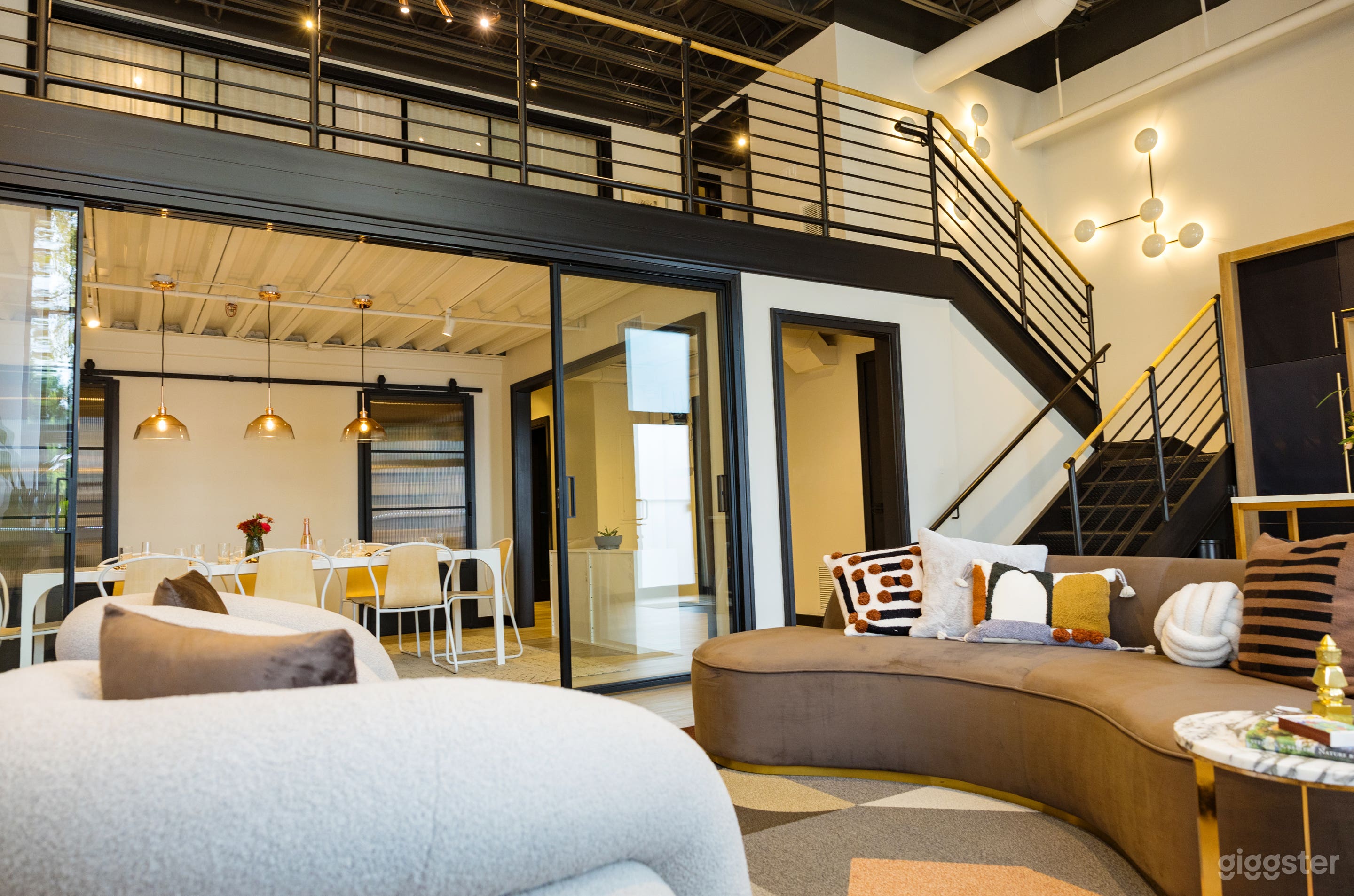 Open Loft, Living Room/Lounge, Dining Room/Conference, Kitchen