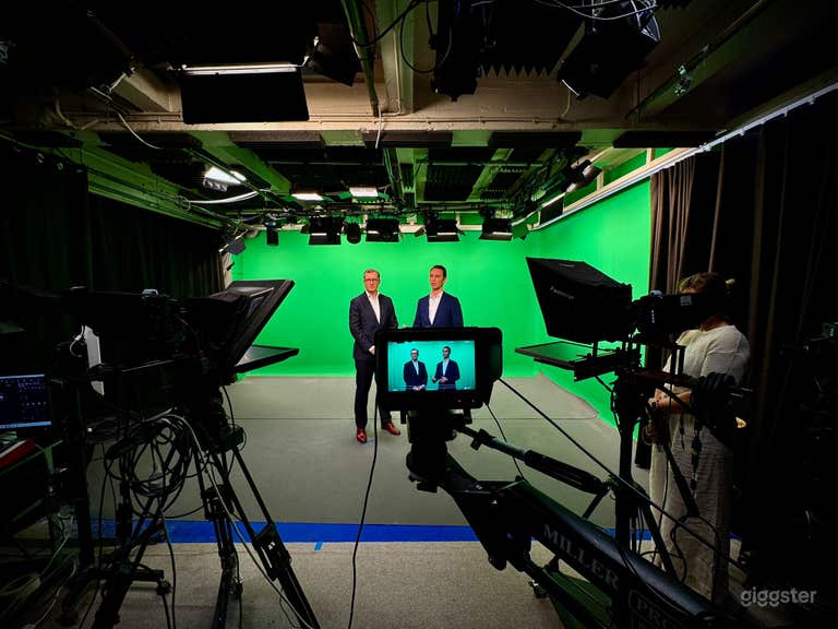  Montmartre Green Screen Studio 25m² w/ Control Room 