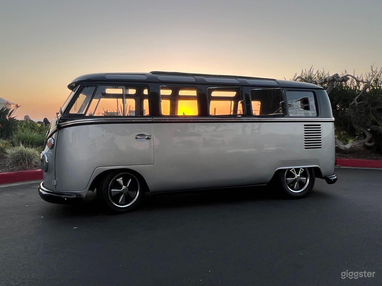1964 VW Samba 21 Window Bus