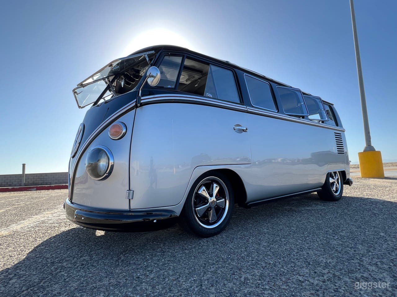 1964 VW Samba 21 Window Bus