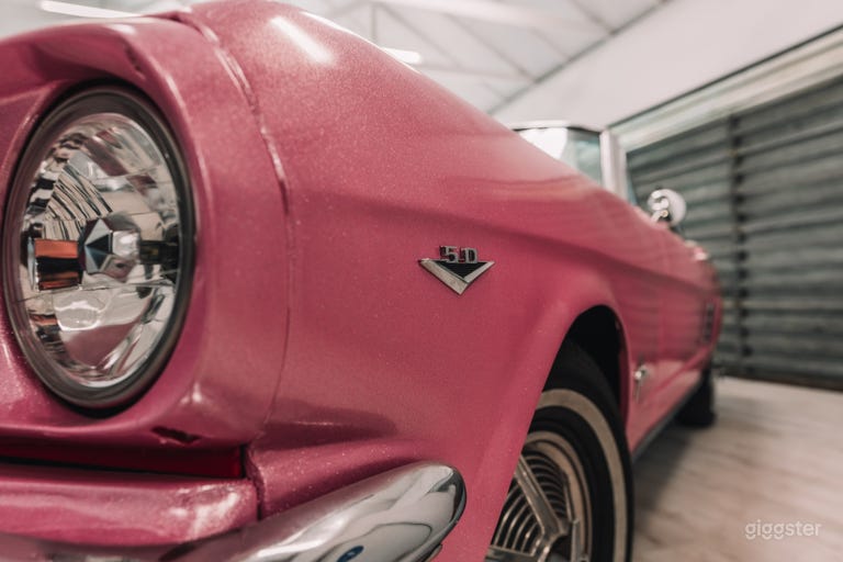  Awesome sound system and pink sparkle color 