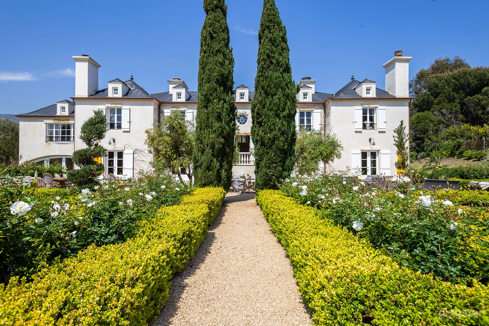 French Country Villa Photo 2