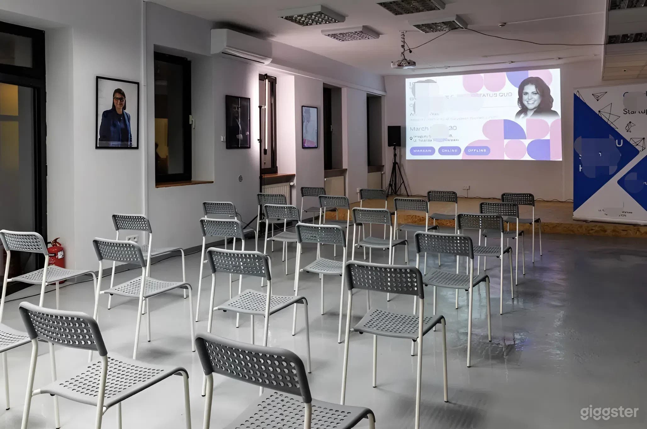 Flexible Event Space with Networking Area in Warsaw Photo 3