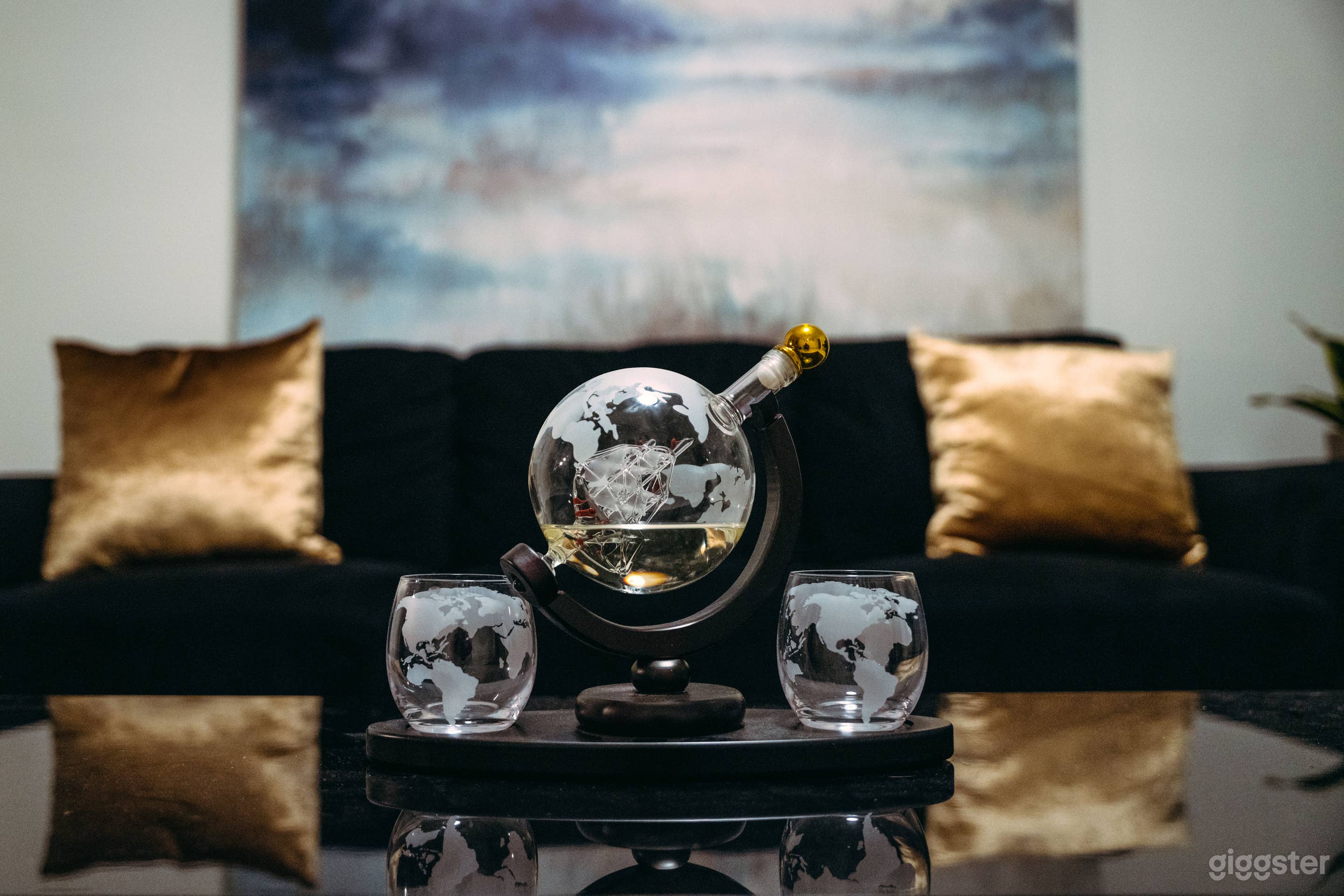 Flexible Basement Apartment Studio Space Photo 2