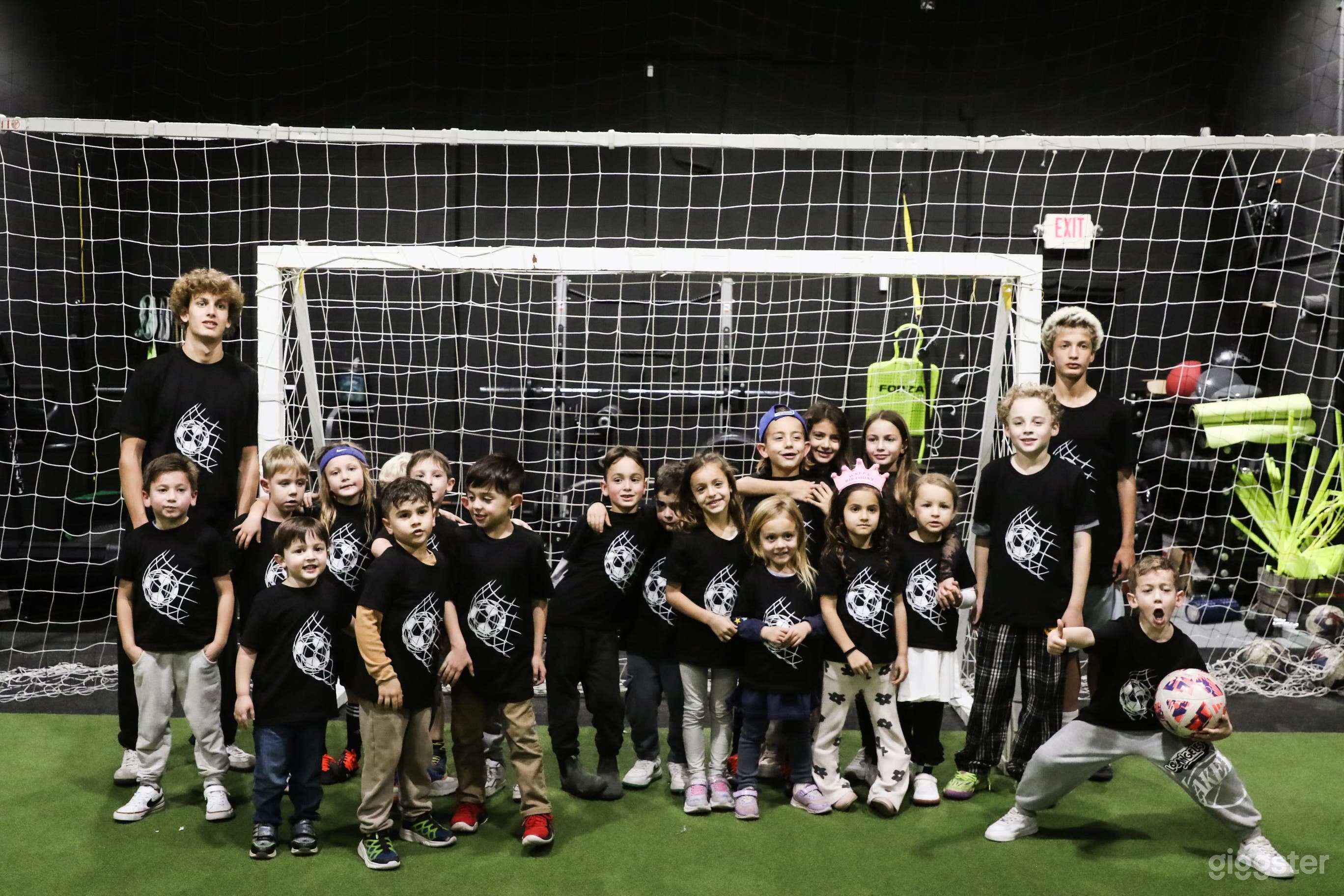 Modern Warehouse Equipped with Soccer/Gym Photo 4