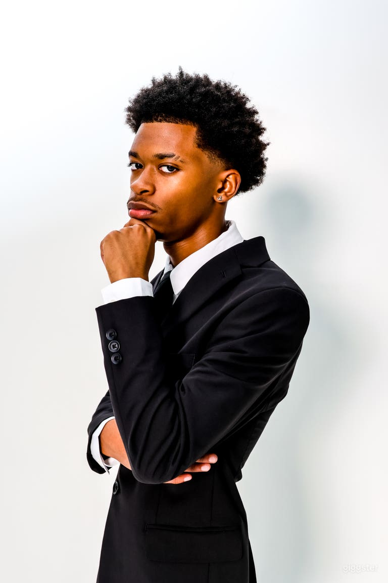  Large Warehouse Space 