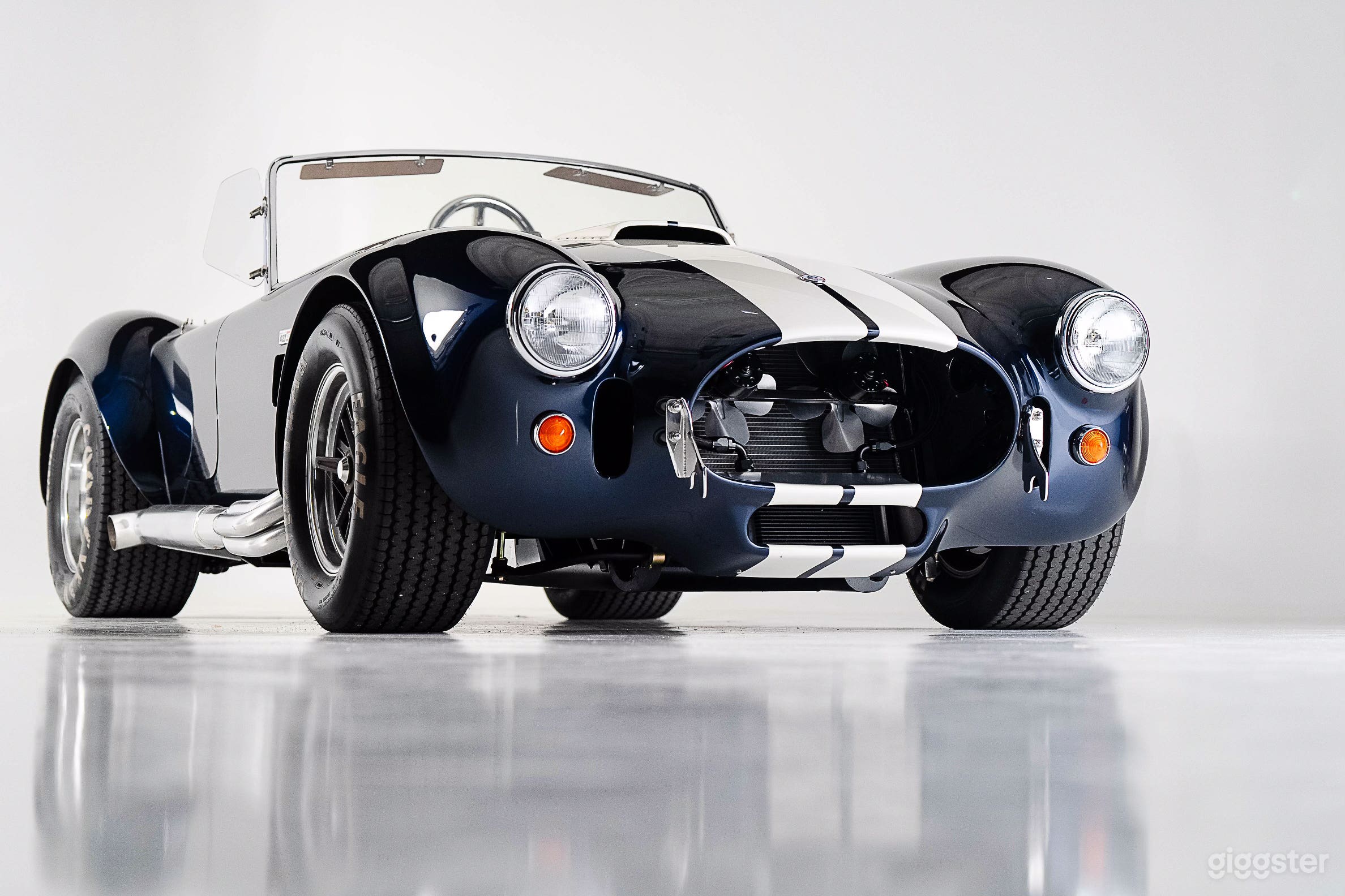 Large Warehouse Space Photo 3