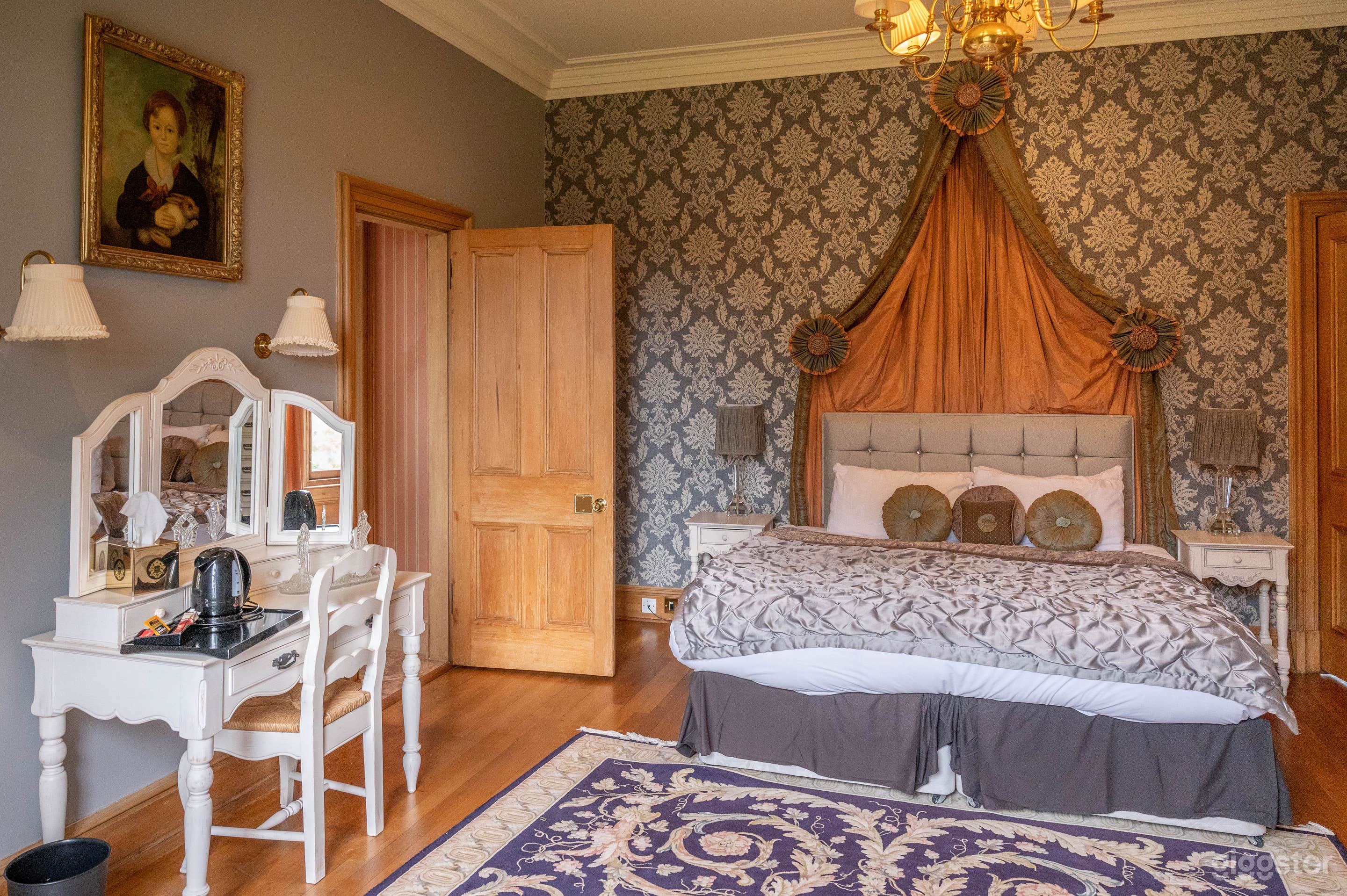 Henry Cotton Room in a Mansion Photo 1