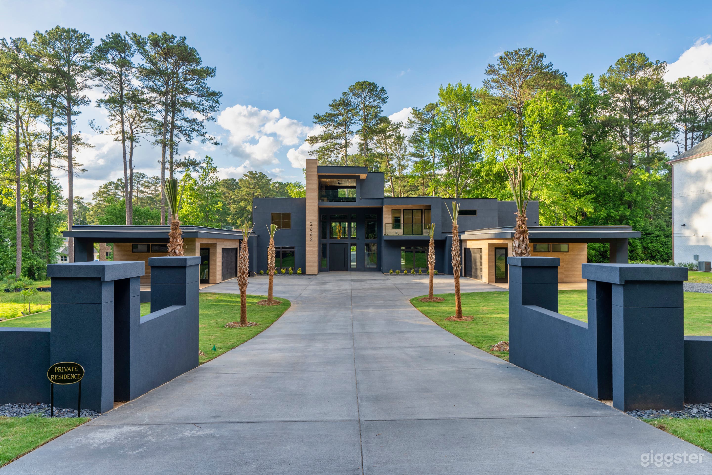 Modern Masterpiece Photo 1