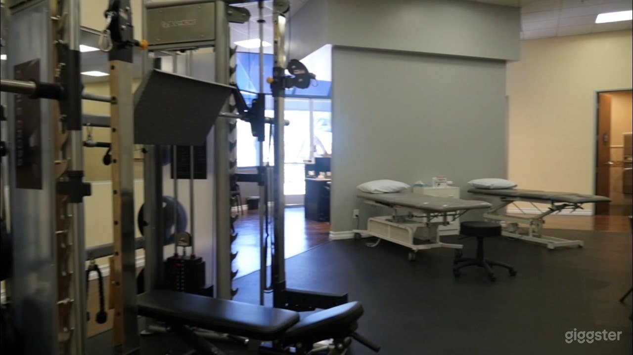 Sports Medicine/Physical Therapy/Modern/Spa Style/ Medical/ Gym Photo 4