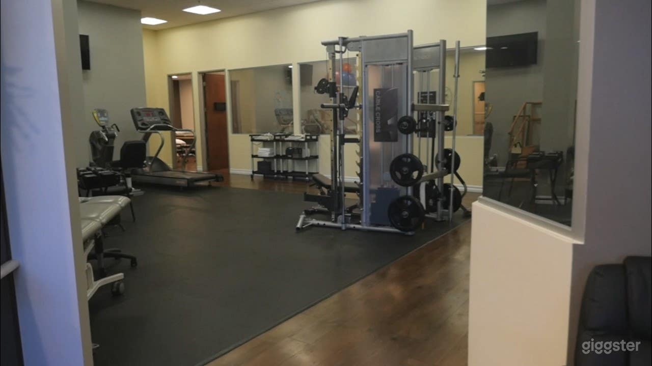 Sports Medicine/Physical Therapy/Modern/Spa Style/ Medical/ Gym Photo 2