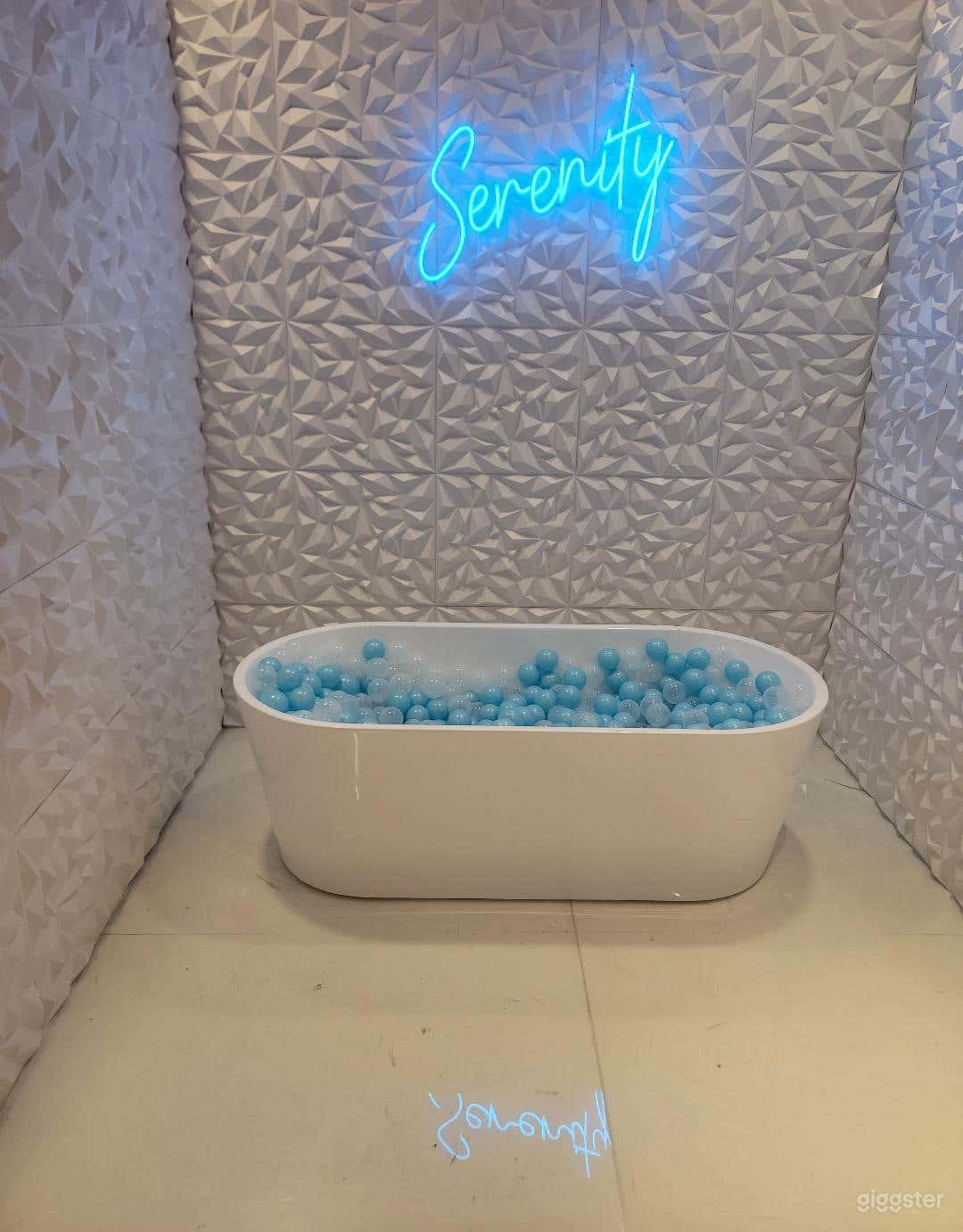 A Selfie Journey Through the World's Hidden Gems Photo 4