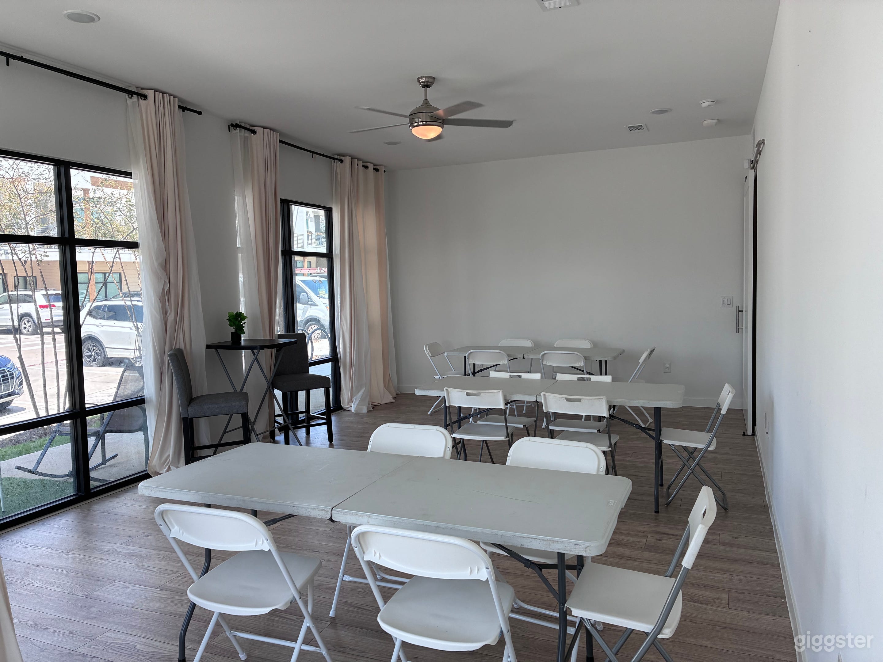 Natural Light Flex Space in East ATX Photo 3