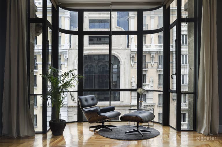  Espace super élégant et moderne avec vue incroyable. 