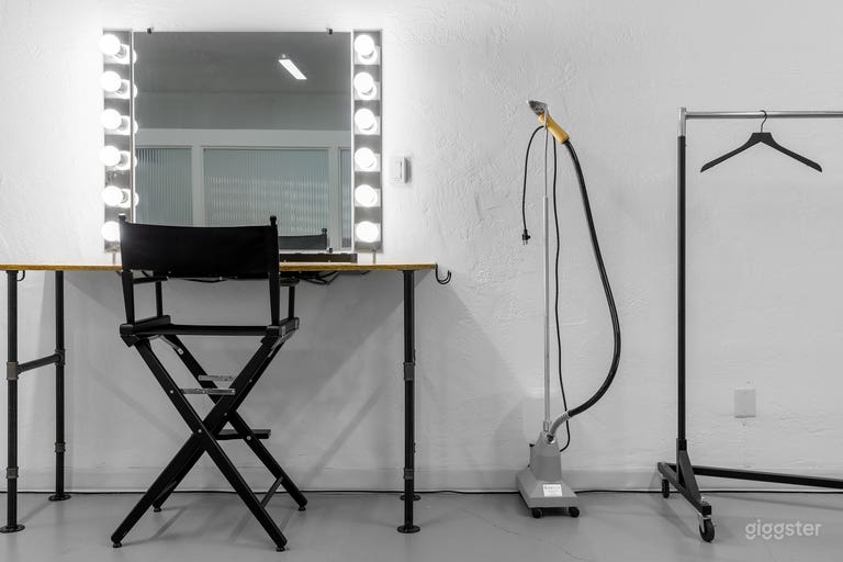  Nob Hill Studio with Natural Light and White CYC 