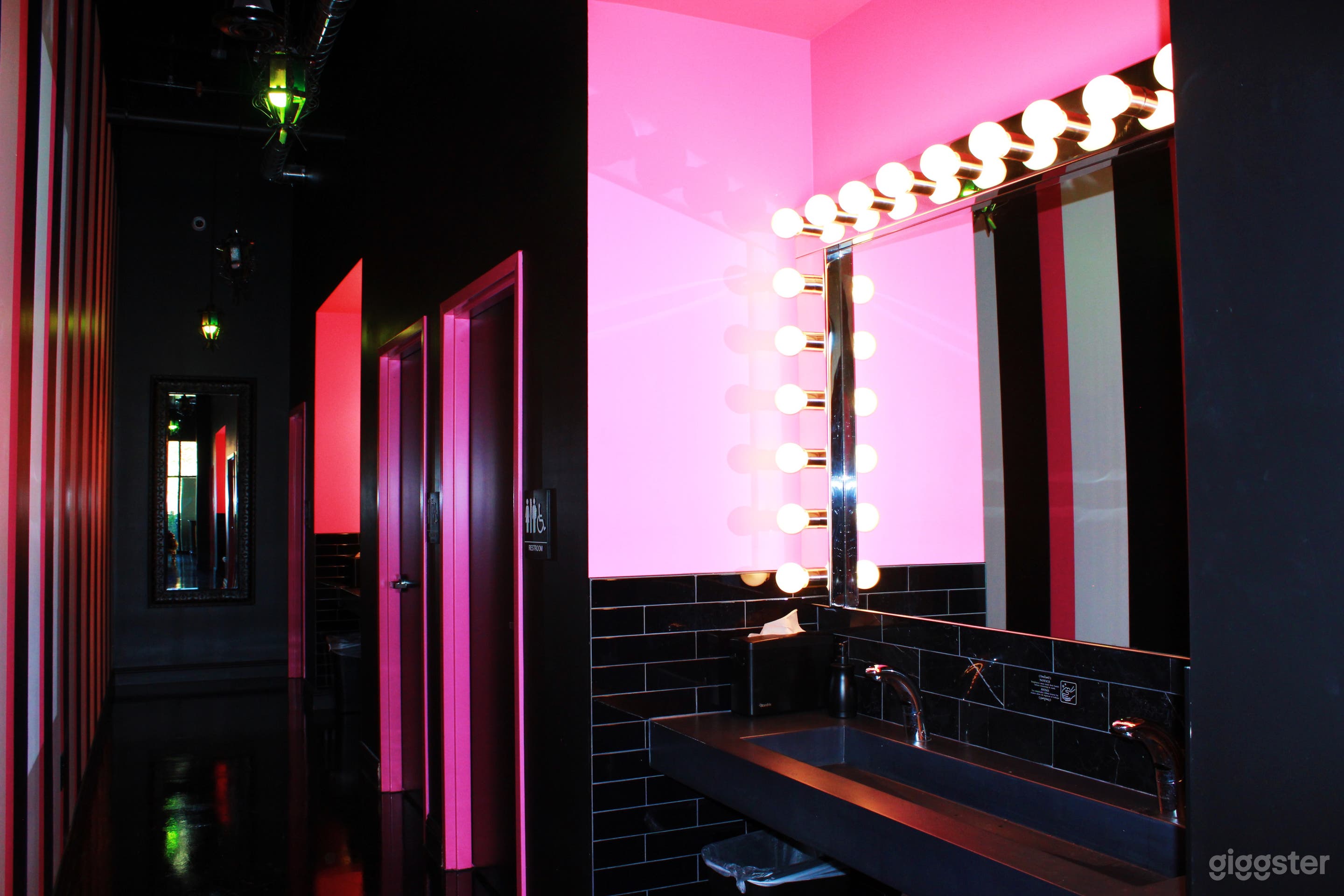 Sin City Creative Event Space Photo 4