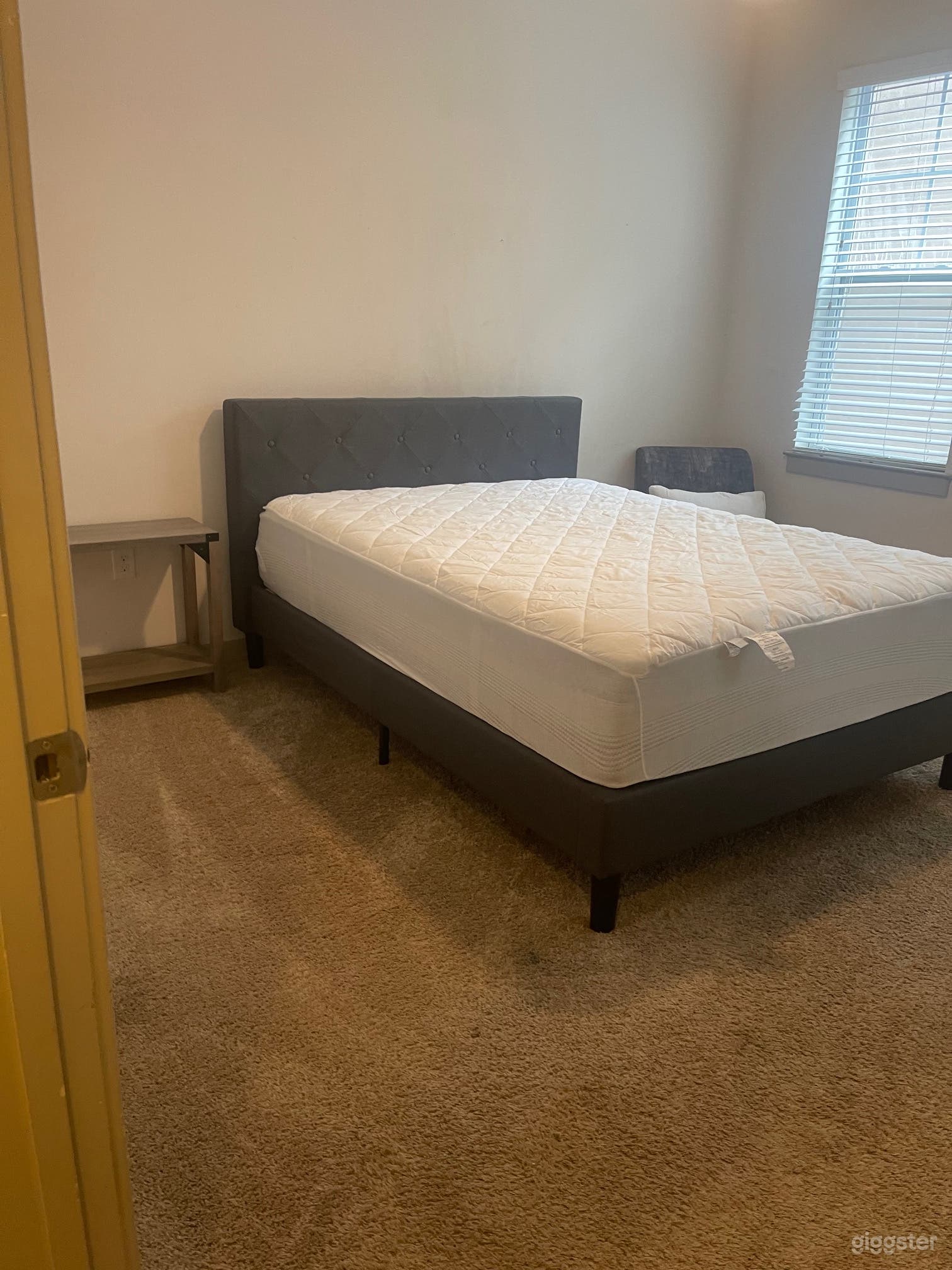 Room available for Home Products photo shoot or Interior decorators building portfolio