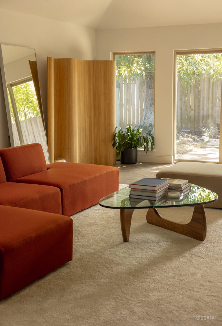  Spacious Airy Home for Interior Enthusiasts 